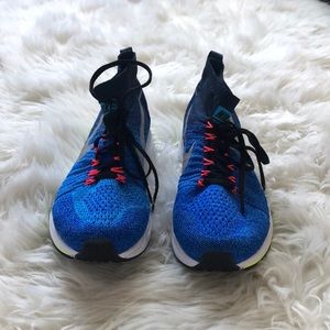Nike tennis shoes